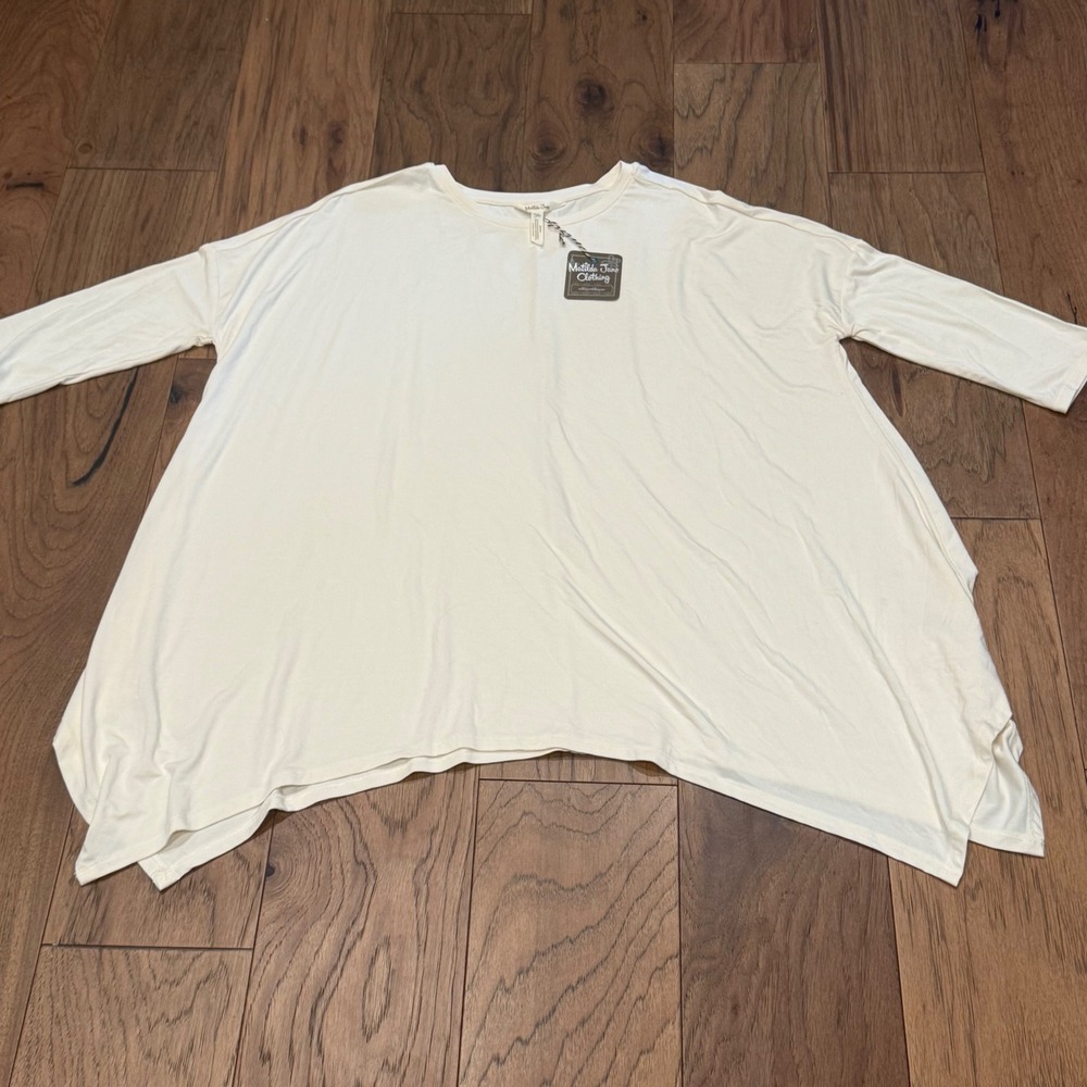 Matilda Jane Tunic Top Cream Handkerchief Hem 3/4 Sleeve Rayon Spandex M NWT